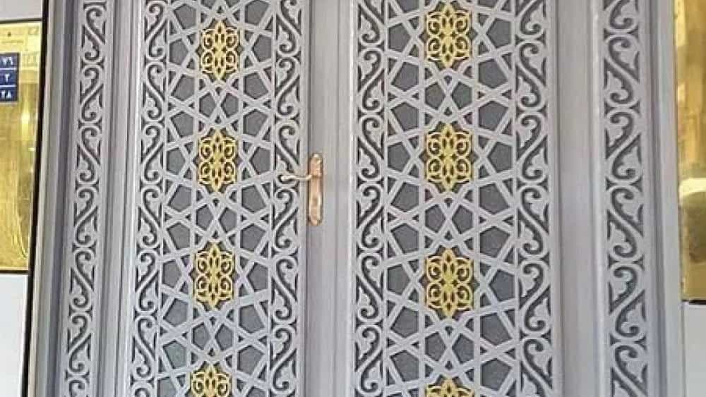 اجرای سردرهای فلزی خاص و مقاوم برای ورودی‌های مدرن در قزوین